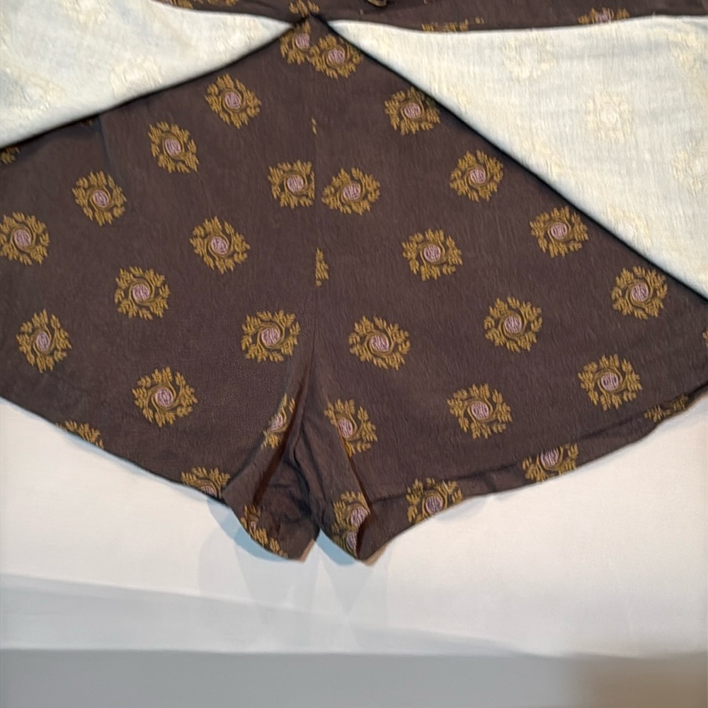 Skort - Picture 3 of 10